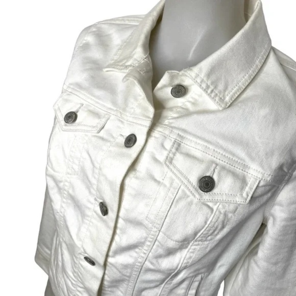 White Jean Jacket 🤍 - Picture 5 of 7